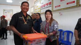 Ekti Imanuel turut mendampingi Gubernur Kaltim untuk melakukan monitoring Persiapan PSU. (Foto: Ist)