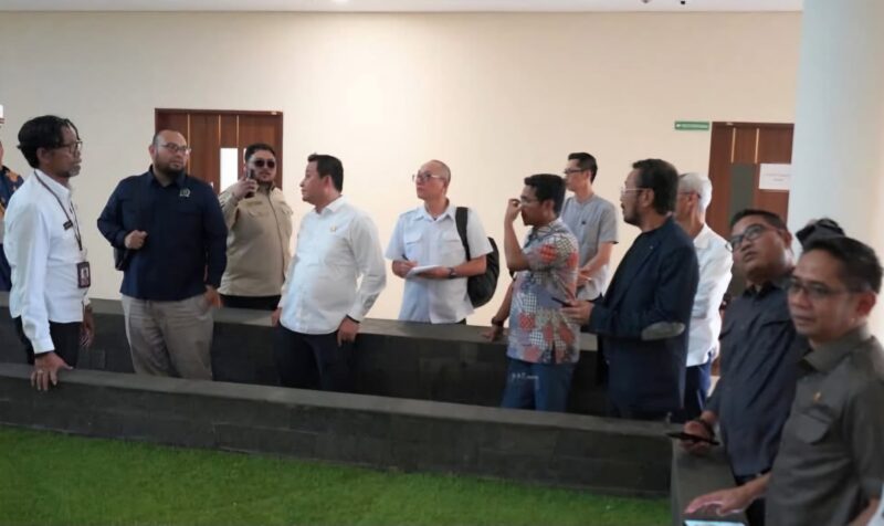 Sidak Komisi II DPRD Kaltim ke Hotel Atlet di kawasan GOR Kadrie Oening Samarinda. Rabu (28/5). (Foto : Humas Sekretariat DPRD Kaltim)