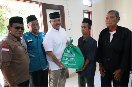 Rombongan Safari Ramadhan Pemerintah Kabupaten Kutai Kartanegara melakukan silaturahim dengan warga Masyarakat Dusun Marangan Desa Loa Sumber Kecamatan Loa Kulu. (Foto: Ist)