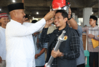 Bupati Kutai Kartanegara (Kukar) Edi Damansyah bersilaturahmi dengan masyarakat Desa Bangun Rejo, di Masjid At Takwa Desa Bangun Rejo. (Foto: Ist)
