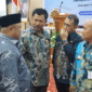 Sekda Kukar Sunggono bersama seluruh Kepala Daerah Se Kalimantan Timur menyerahkan Laporan Keuangan Pemerintah Daerah (LKPD) Unaudited Tahun Anggaran (TA) 2024. (Foto: Ist)