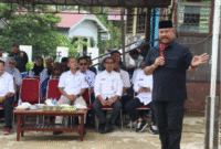 Bupati Kukar Edi Damansyah saat meresmikan Kantor Lurah dan Gedung BPU Bukit Biru. (Foto: Ist)