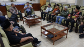 Asisten III bidang Administrasi Umum Pemerintah Kabupaten (Pemkab) Kutai Kartanegara (Kukar) Dafip Haryanto menerima Audiensi dan Silaturahmi Kepala Balai Bahasa Provinsi Kalimantan Timur. (Foto: Ist)