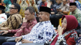 LHP BPK RI atas LKPD tahun 2024 yang diserahkan Kepala BPK RI perwakilan Kaltim, Mochammad Suharyanto diterima Bupati Kukar Edi Damansyah di Auditorium Nusantara BPK Kaltim Samarinda. (Foto: Ist)