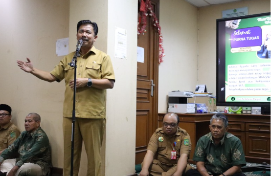 Sekretaris Daerah (Sekda) Kabupaten Kutai Kartanegara (Kukar) Sunggono menghadiri acara pelepasan purna tugas Kepala Dinas Ketahanan Pangan (Disketapang) Sutikno di kantor Disketapang. (Foto: Ist)