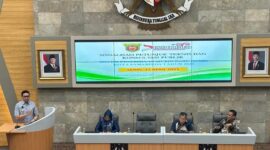 Wali Kota Samarinda dalam acara Sosialisasi Petunjuk Teknis dan Konsultasi Publik SPMB di Balaikota. (Foto : Ist)