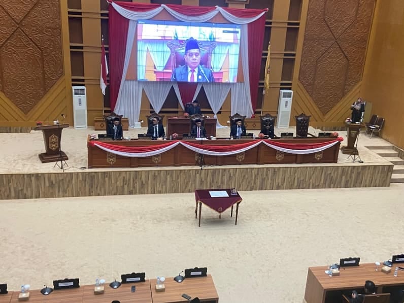 Rapat paripurna agenda penandatanganan nota kesepakatan terhadap rancangan awal RPJMD Kota Samarinda tahun 2025-2029. (Foto : Ist)